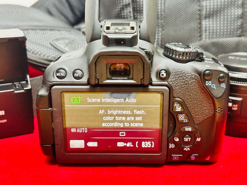 Canon EOS 650D with 3 x Lens & Accessories Excellent condition as new