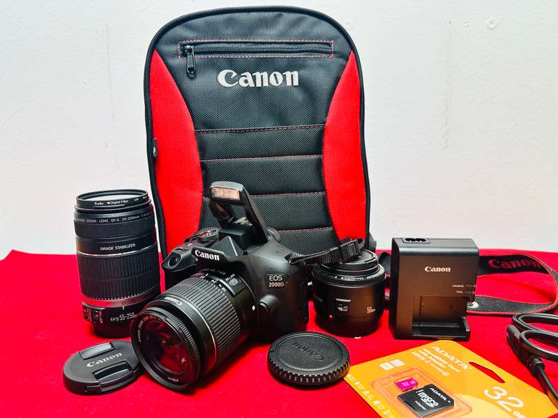 Canon EOS2000D with 3x Lens + Bag and accessories