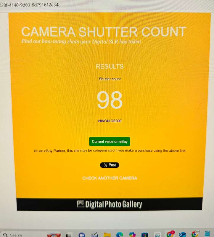 Nikon D5200 DSLR Camera Bundle  Like New (Shutter Count: Only 98!)
