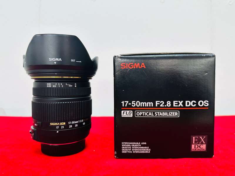 Sigma 17-50mm f/2.8 EX DC OS HSM Lens  Excellent Condition! - For Nikon