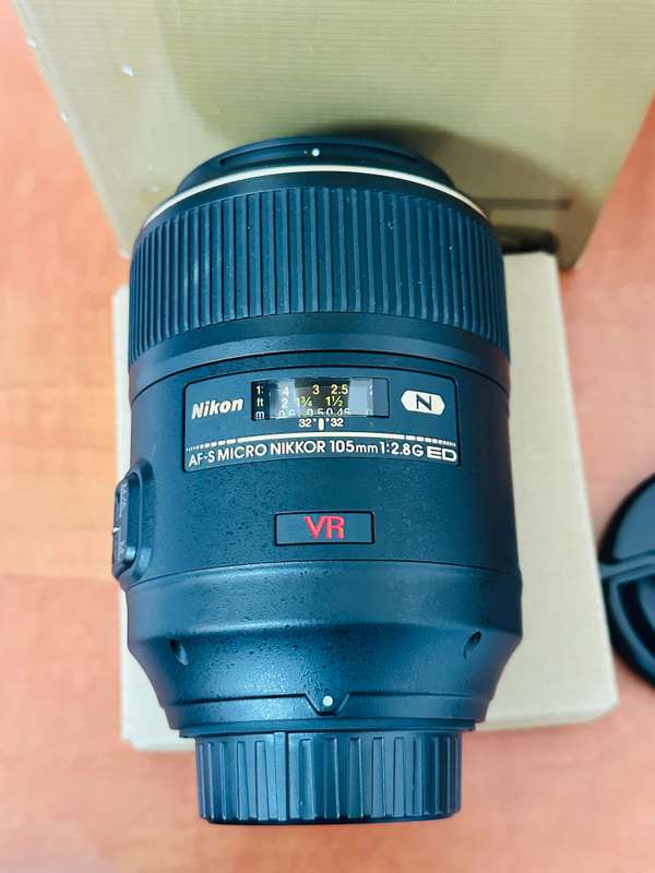 Nikon AF-S VR Micro-Nikkor 105mm f/2.8G IF-ED Lens
