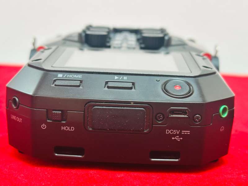 Zoom H8 Handy Recorder  8-Input / 12-Track Portable Recorder