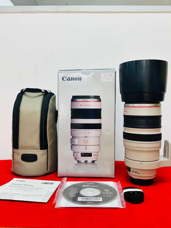 Canon EF 100-400mm f/4.5-5.6L IS USM Telephoto Zoom Lens  Complete Set
