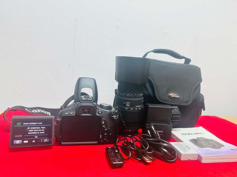 Canon EOS 600D DSLR Camera with Canon EFS 18-55mm AF/MF macro Lens  Sigma EFS 70-300mm  AF/MF  Zoom