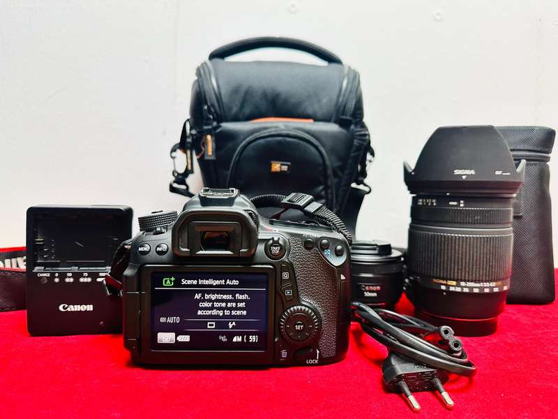 CANON EOS 70D Body With 2x Lens & Original accessories