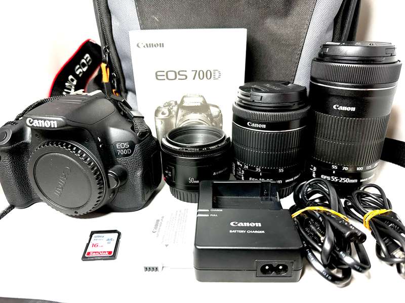 Canon EOS 700D with 3 Lens and Accessories