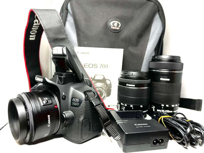 Canon EOS 700D with 3 Lens and Accessories