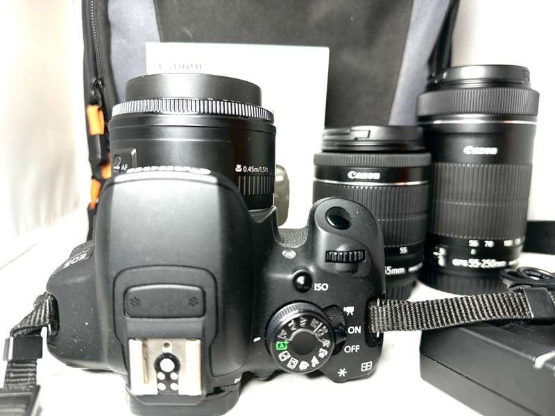 Canon EOS 700D with 3 Lens and Accessories