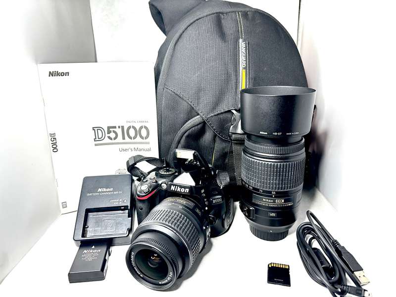 Nikon D5100 with 2x Lens and accessories + Bag