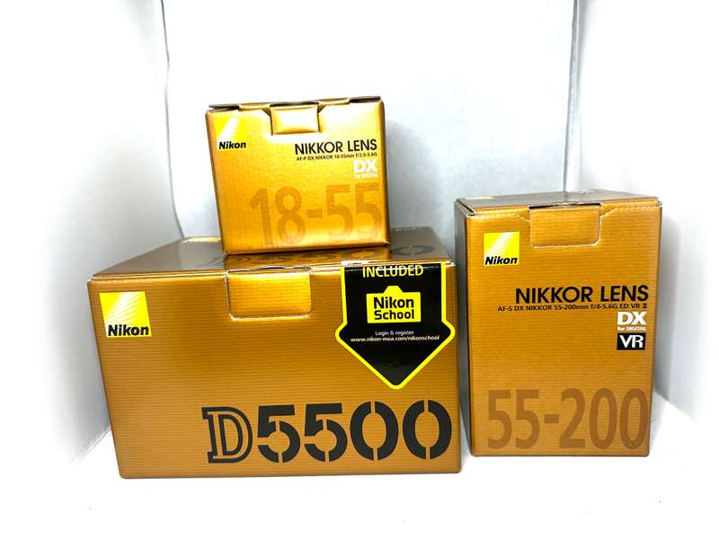 Nikon D5500 DSLR Camera With  Nikon 18-55mm  DX Lens Nikon 55-200mm DX VR Lens Shutter count 2567