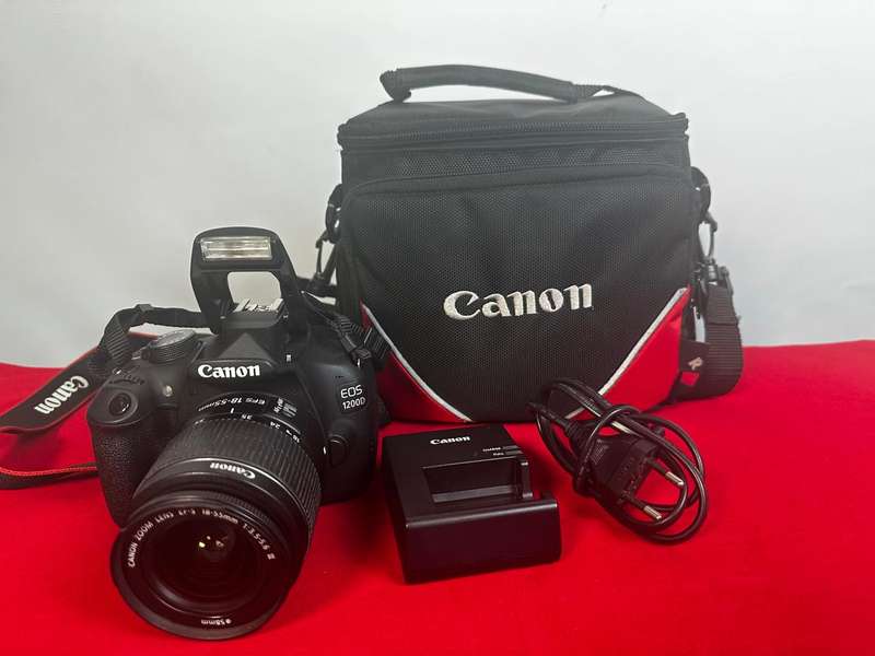 Canon EOS1200D DSLR camera with Lens and accessories