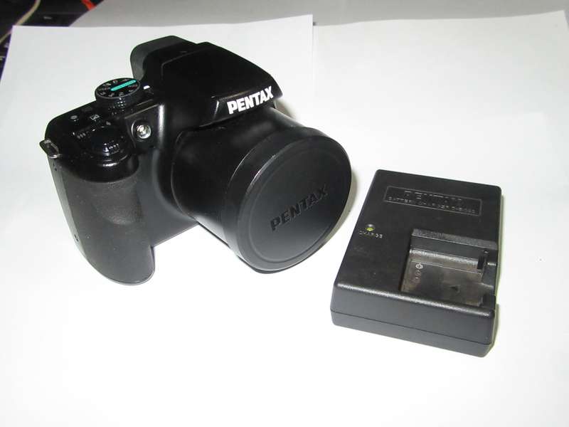 Pentax X70 - 24x Optical Zoom - 12 Megapixel