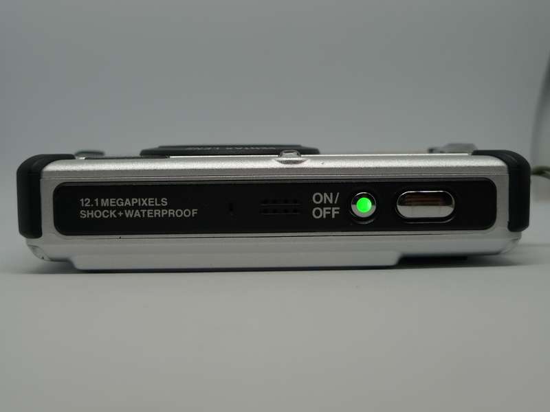 Pentax Optio W80 - 12 Megapixels - 5x Optical Zoom - 16GB SD Card Included