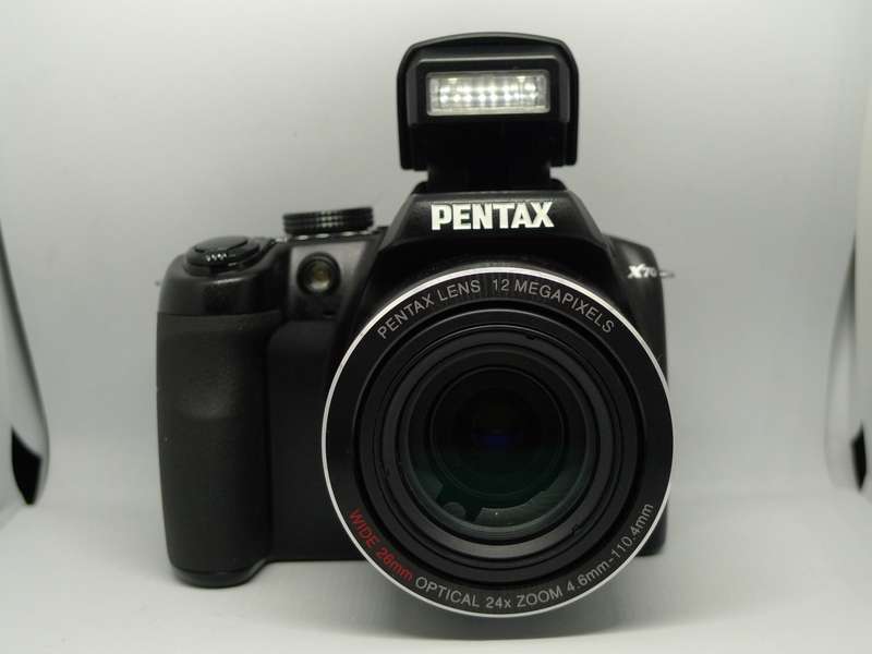 Pentax X70 - 24x Optical Zoom - 12 Megapixel