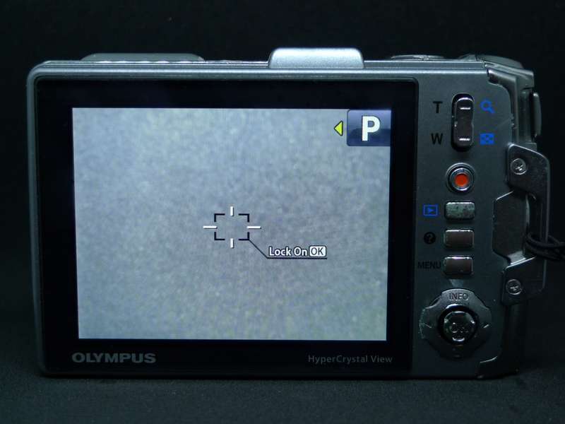 Olympus Tough TG810 - 14 Megapixel - 5x Optical zoom