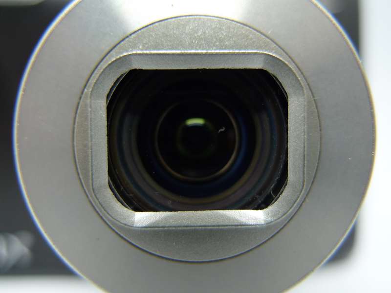 Nikon Coolpix S2700 - 16 Megapixels - 6x Optical Zoom