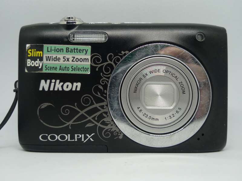 Nikon Coolpix S2600 - 14 Megapixels - 5x optical Zoom