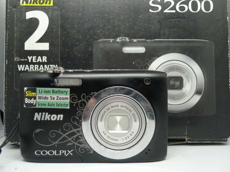 Nikon Coolpix S2600 - 14 Megapixels - 5x optical Zoom