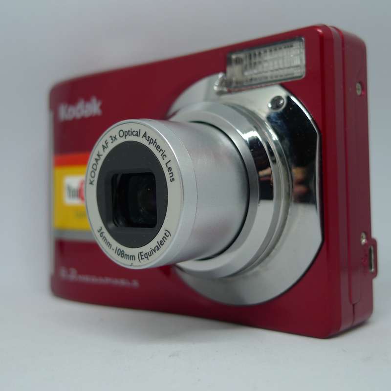 Kodak EasyShare C140 | 8.2 Megapixels | 3x Optical Zoom