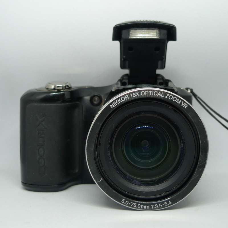 Nikon Coolpix L100 | 15x Optical Zoom | 10 Megapixels (Please read description)