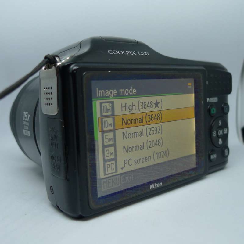 Nikon Coolpix L100 | 15x Optical Zoom | 10 Megapixels (Please read description)