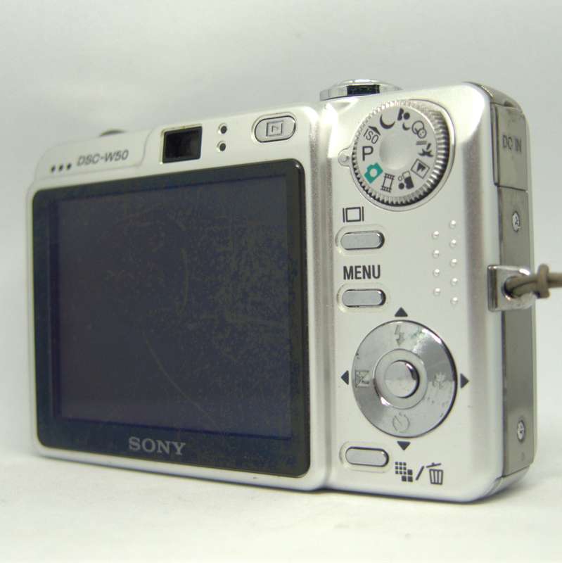 Sony Cybershot W50 - 6 Megapixels - 3x Optical Zoom