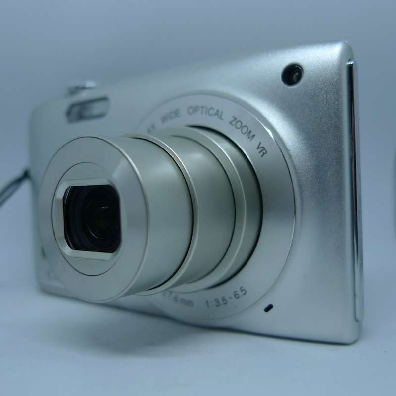 Nikon Coolpix S3300 - 16 Megapixels - 6x Optical Zoom