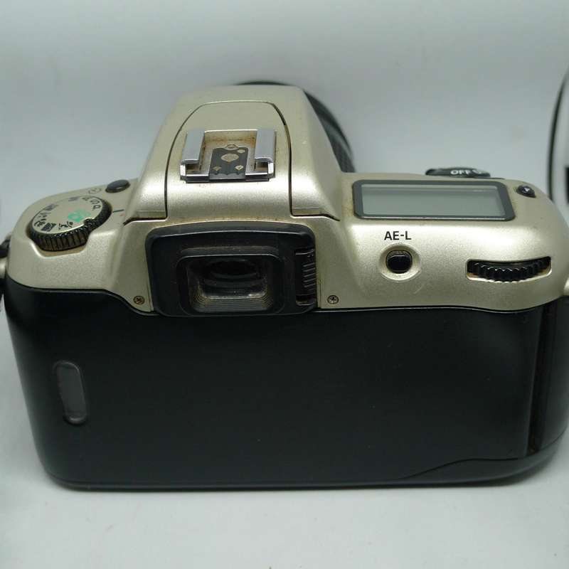 Nikon N60 + 28-80mm Lens + Bag