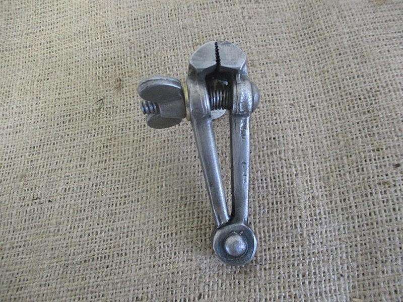 Beautiful And Sturdy Vintage Jewelry Vise