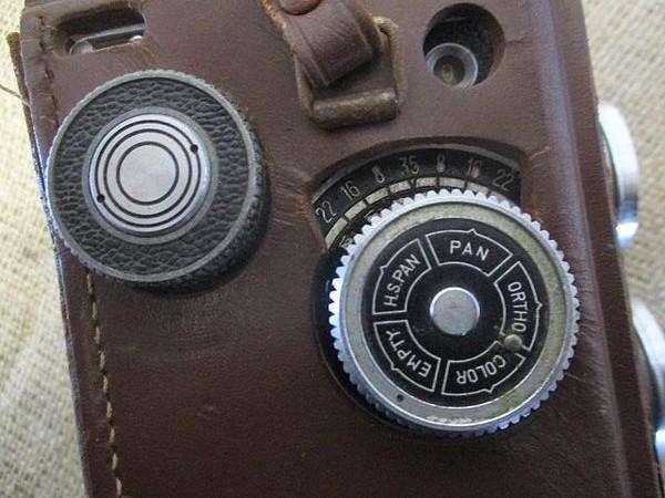 Super Rare Vintage Walzflex Twin-Lens Reflex (TLR) Film Camera             Japan              1950's