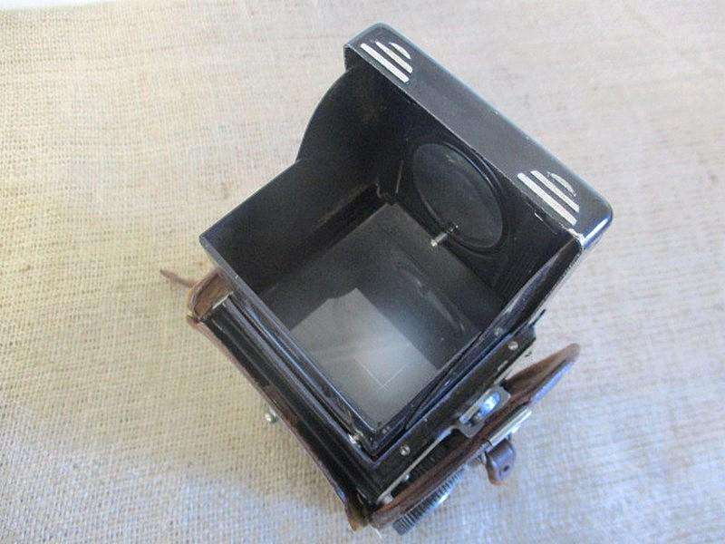 Super Rare Vintage Walzflex Twin-Lens Reflex (TLR) Film Camera             Japan              1950's