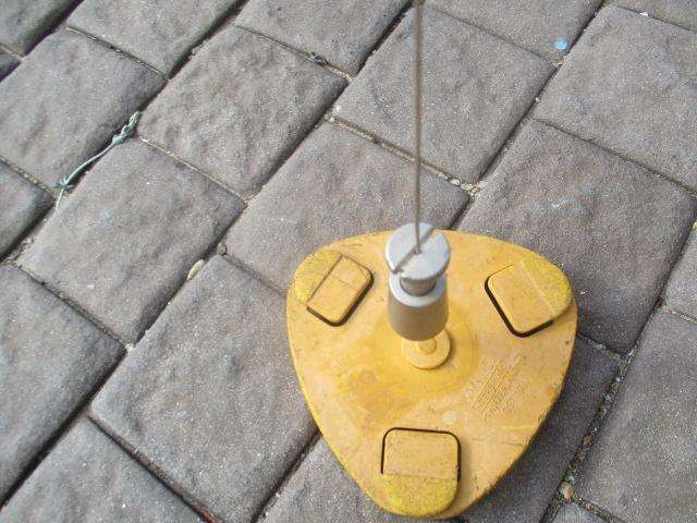 Nice Vintage Wild Heerbrugg Switzerland GST00 Surveyor's Extendable Tripod With Plumb Bob
