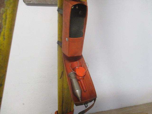 Nice Vintage Wild Heerbrugg Switzerland GST00 Surveyor's Extendable Tripod With Plumb Bob
