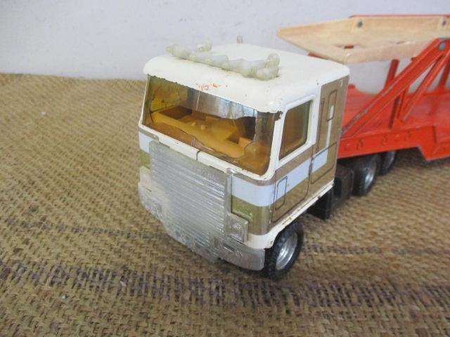 Large Vintage ERTL Tin Semi Truck With Die Cast Auto Carrier