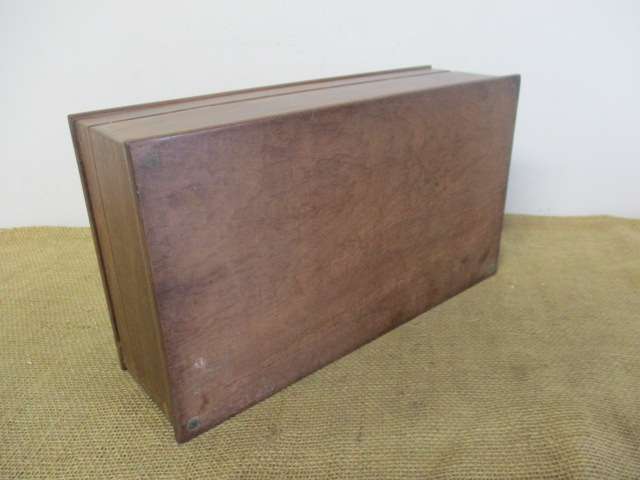 An Exquisite "Handgemaak na die Paarl se smaak " Oak Wine Wooden Box