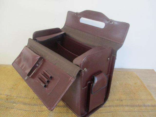From Plane To Boardroom With This Prestigious And Stylish Gino De Vinci Pilot's Case