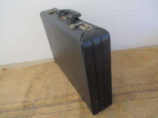 Relisted.......Smart Vintage Pierre Cardin Briefcase