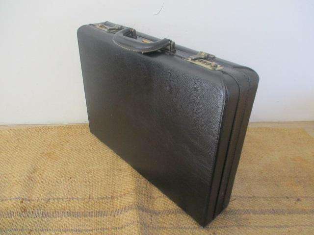 Relisted.......Smart Vintage Pierre Cardin Briefcase