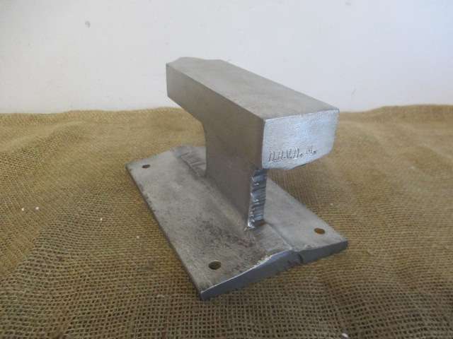Don't Let This One Slips Your Hand........Magnificent Railway Line Heavy Duty Anvil