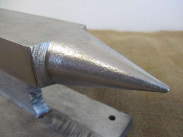 Don't Let This One Slips Your Hand........Magnificent Railway Line Heavy Duty Anvil