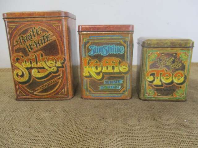 Three Awesome Vintage Metal Box Ware Sugar/Suiker  Coffee/Koffie  Tea/Tee Nesting Tins