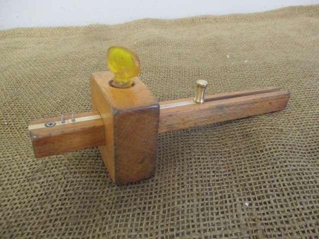 Smart Vintage 7 1/2 inch Carpenter's Marking Gauge