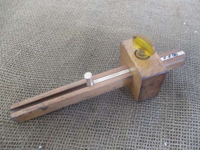 Smart Vintage 7 1/2 inch Carpenter's Marking Gauge
