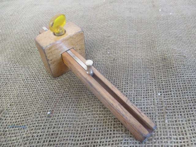 Smart Vintage 7 1/2 inch Carpenter's Marking Gauge