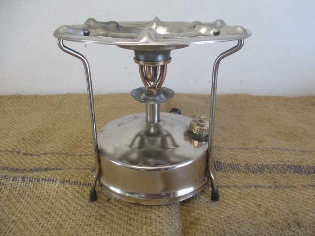 Neat Vintage Pri-Mus Kerosene Stove      08   97