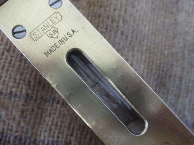 Lovely Vintage 24 inch Stanley Sweetheart No 0 Wooden Spirit Level      U.S.A.