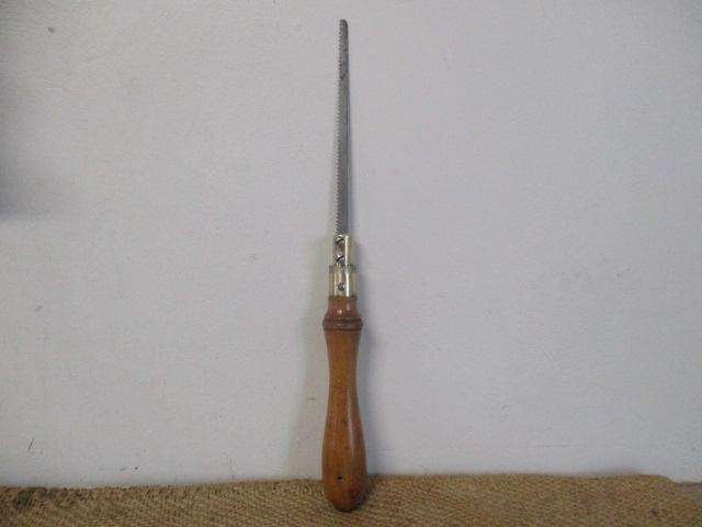 Beautiful Vintage Keyhole Saw