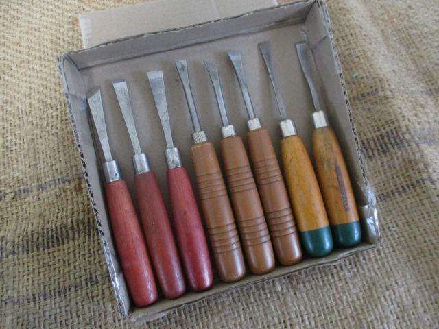 Great Set Of Eight Vintage Wood Carving Chisels