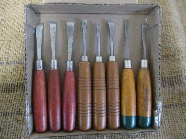 Great Set Of Eight Vintage Wood Carving Chisels