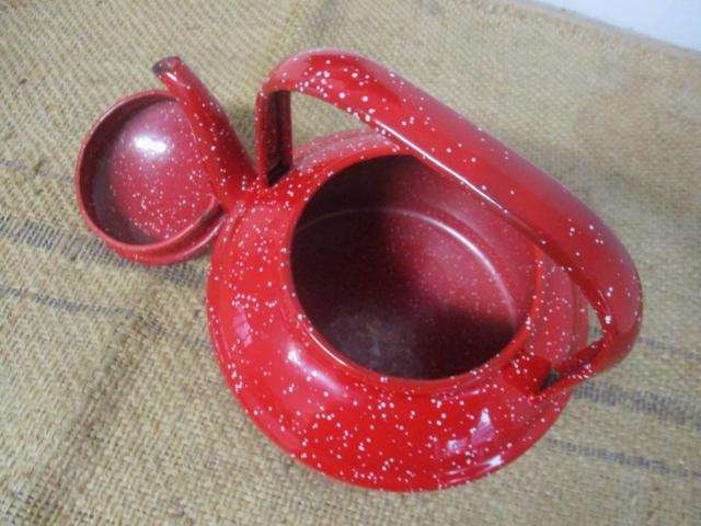 Red Hot.....This Marvelous Sizable Vintage Old Fashioned Speckled Enamel Coffee Kettle